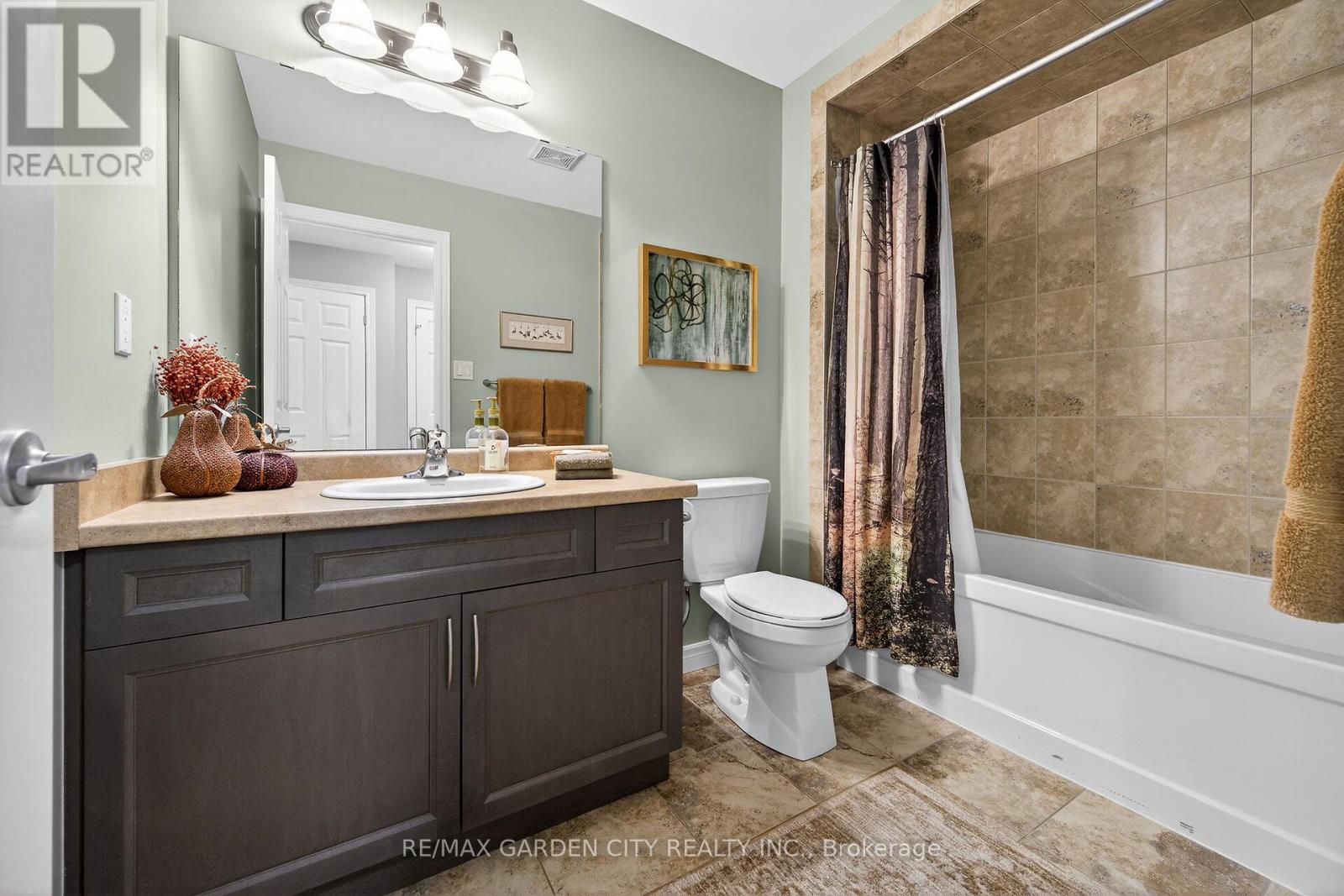 45 - 380 Lake Street, Grimsby, Ontario  L3M 0E8 - Photo 26 - X12807374