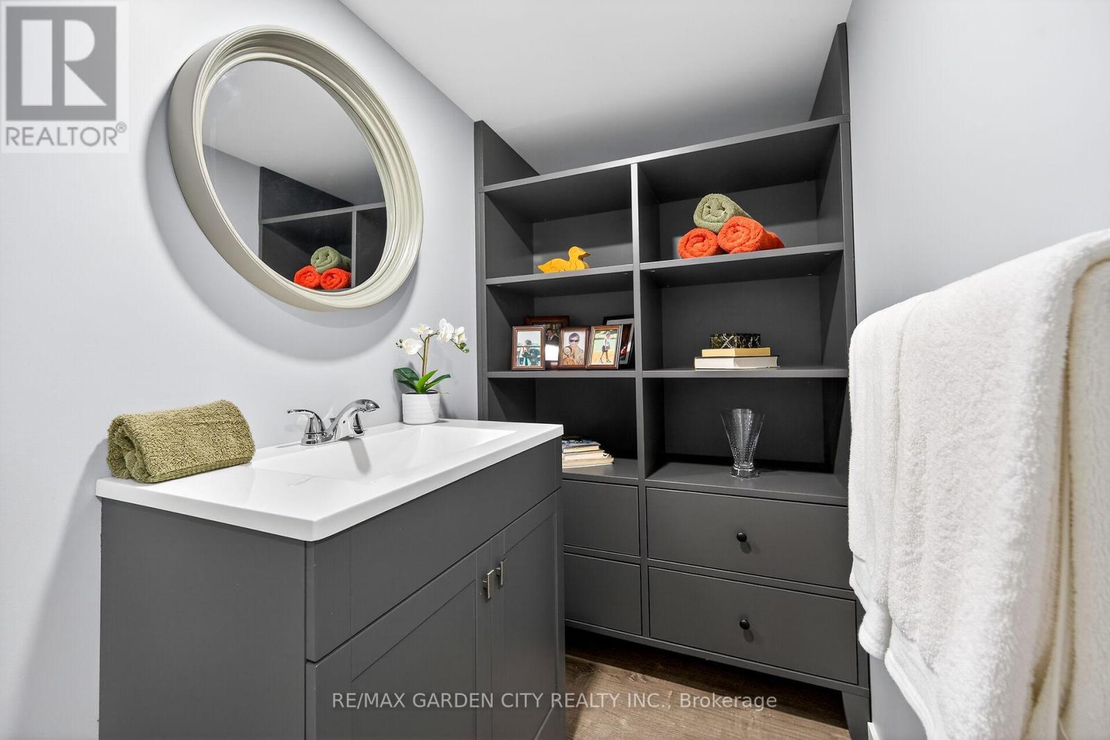 45 - 380 Lake Street, Grimsby, Ontario  L3M 0E8 - Photo 32 - X12807374