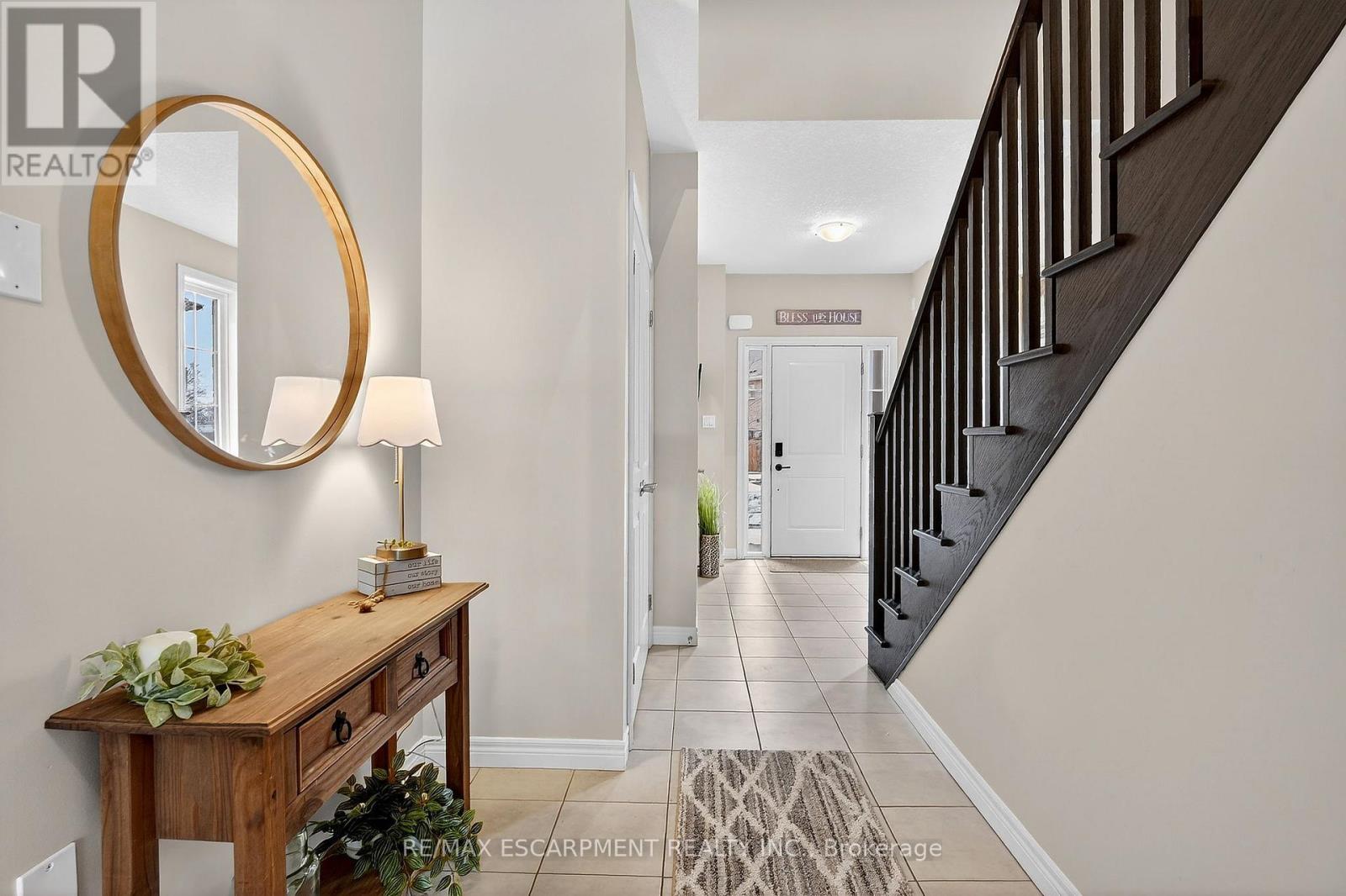 101 Dennis Drive, West Lincoln, Ontario  L0R 2A0 - Photo 15 - X12807386