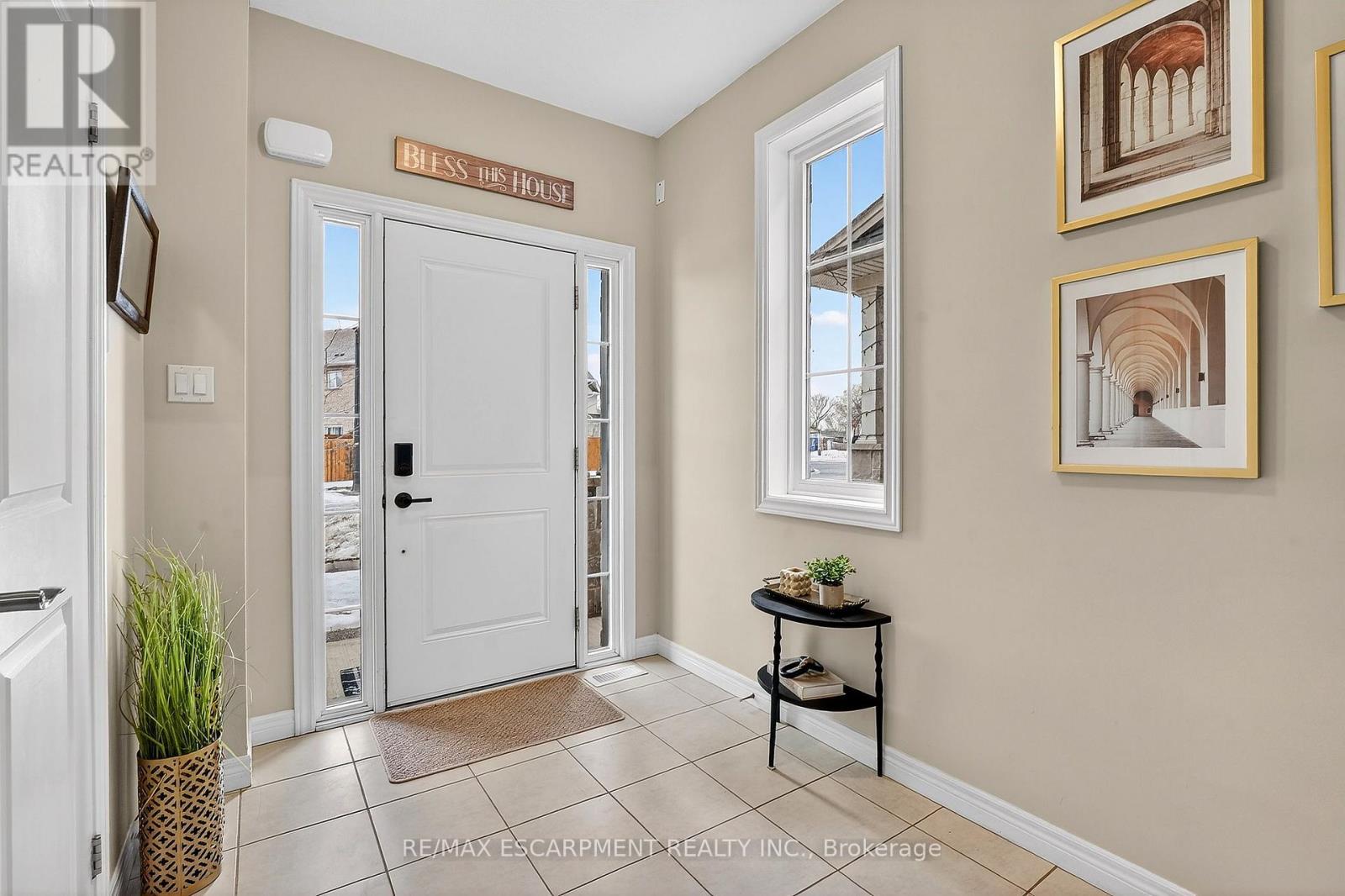 101 Dennis Drive, West Lincoln, Ontario  L0R 2A0 - Photo 17 - X12807386