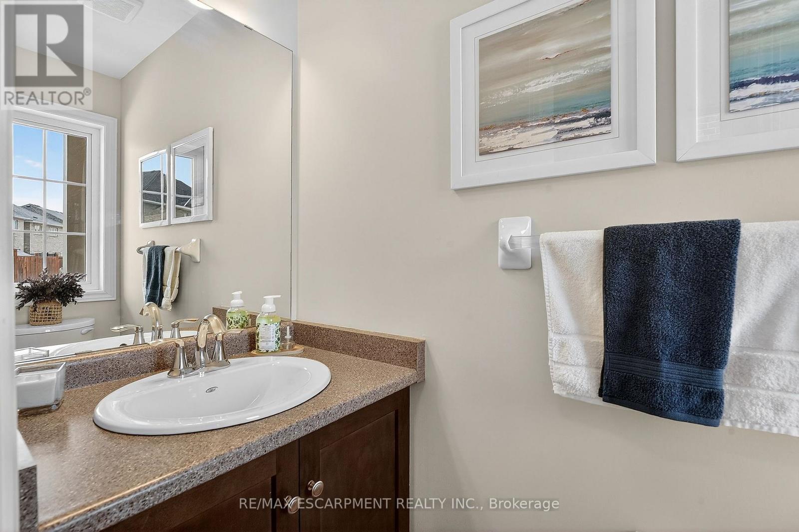 101 Dennis Drive, West Lincoln, Ontario  L0R 2A0 - Photo 19 - X12807386