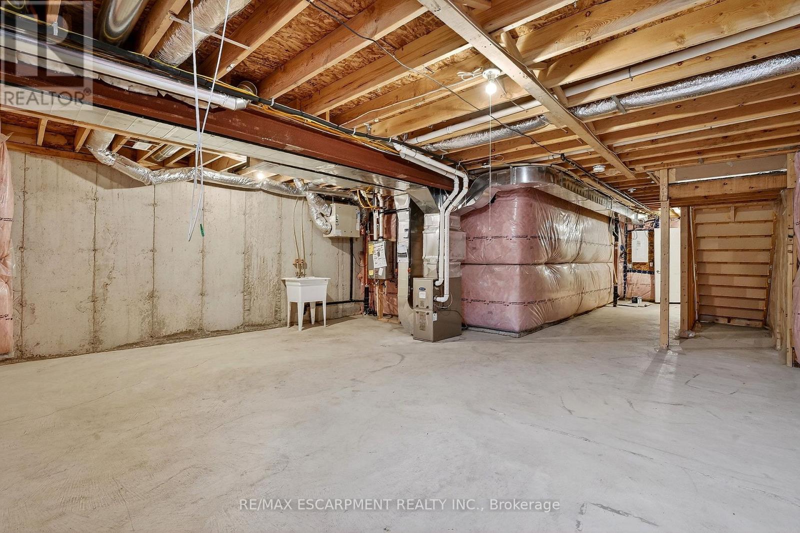 101 Dennis Drive, West Lincoln, Ontario  L0R 2A0 - Photo 32 - X12807386