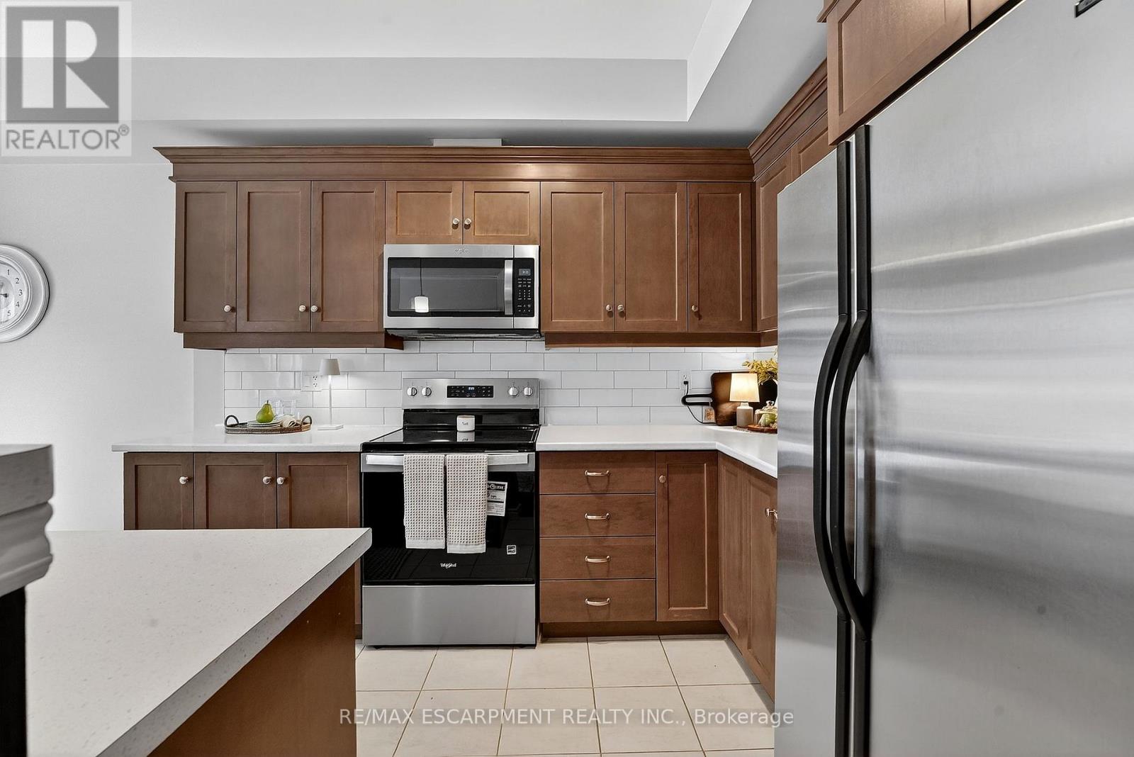 101 Dennis Drive, West Lincoln, Ontario  L0R 2A0 - Photo 6 - X12807386