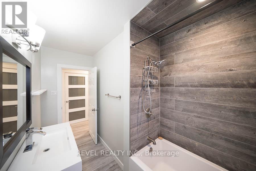 45 Buckingham Street, Brantford, Ontario  N3R 3B2 - Photo 9 - X12807422