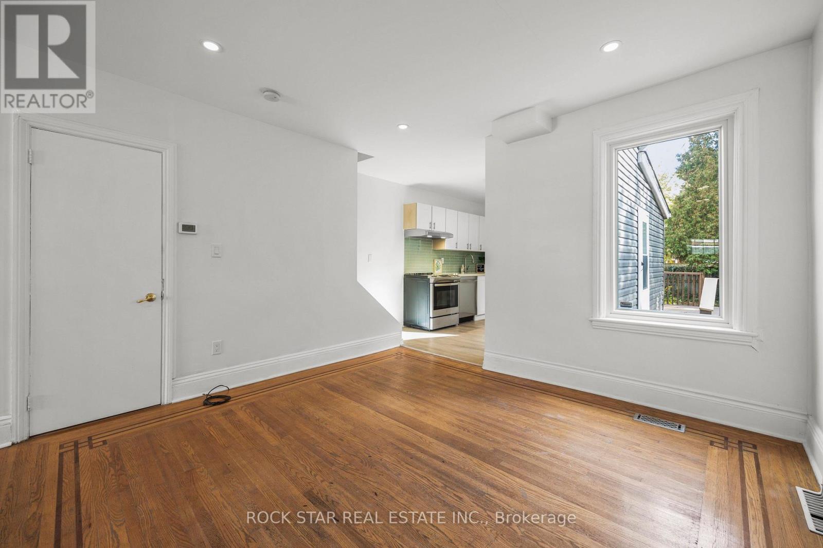 88 Chestnut Avenue, Hamilton, Ontario  L8L 6K9 - Photo 6 - X12807456