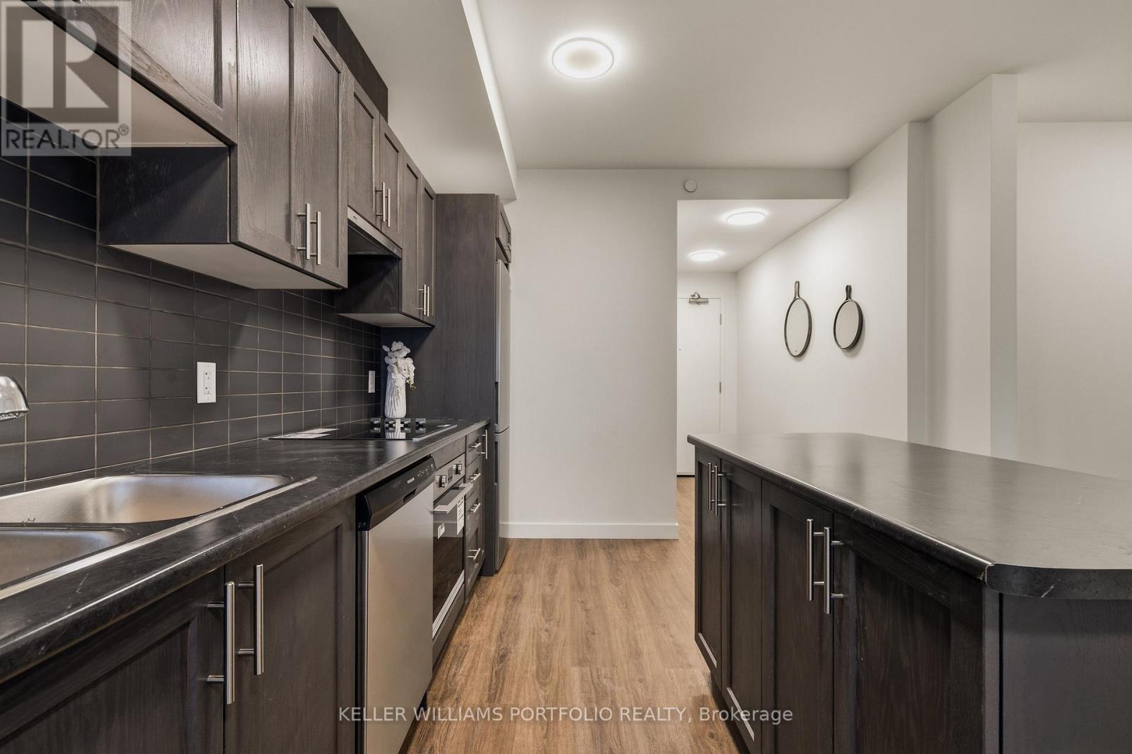 1019 - 461 Green Road, Hamilton, Ontario  L8E 5B4 - Photo 4 - X12807500