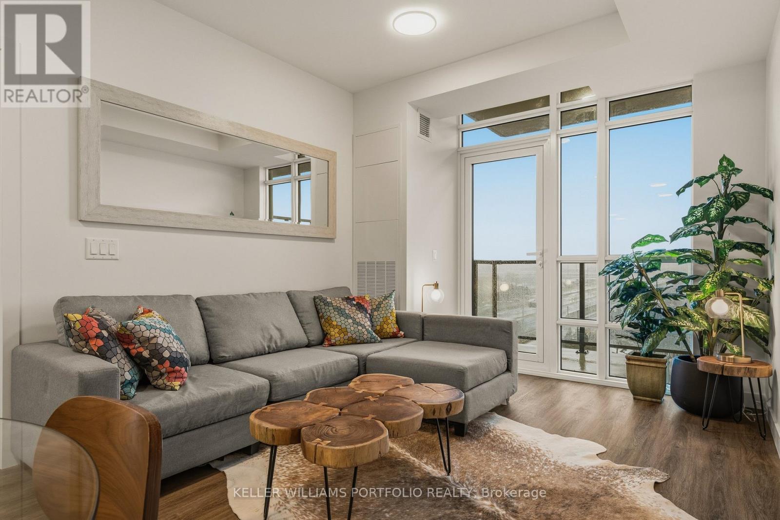 1019 - 461 Green Road, Hamilton, Ontario  L8E 5B4 - Photo 9 - X12807500