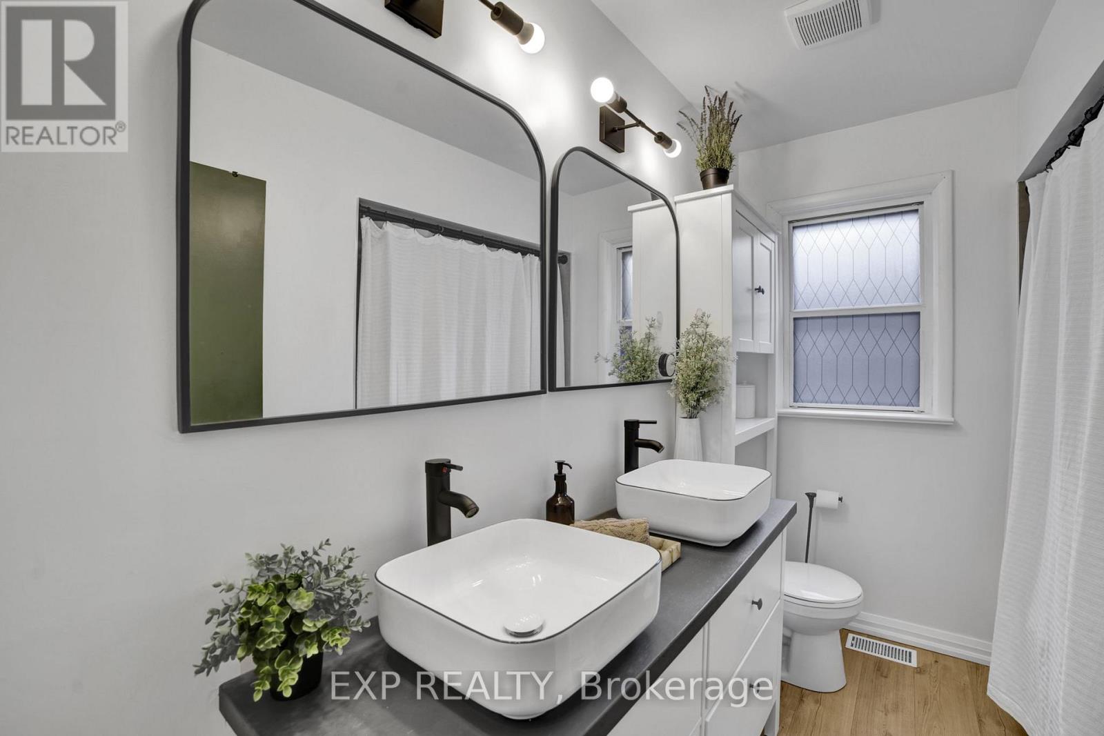 271 Linden Avenue, Burlington, Ontario  L7L 2P4 - Photo 19 - W12762374