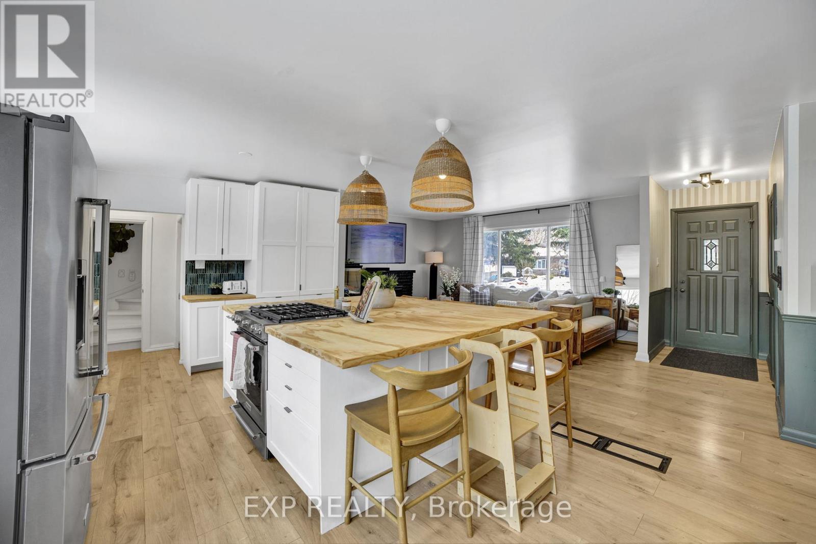 271 Linden Avenue, Burlington, Ontario  L7L 2P4 - Photo 11 - W12762374