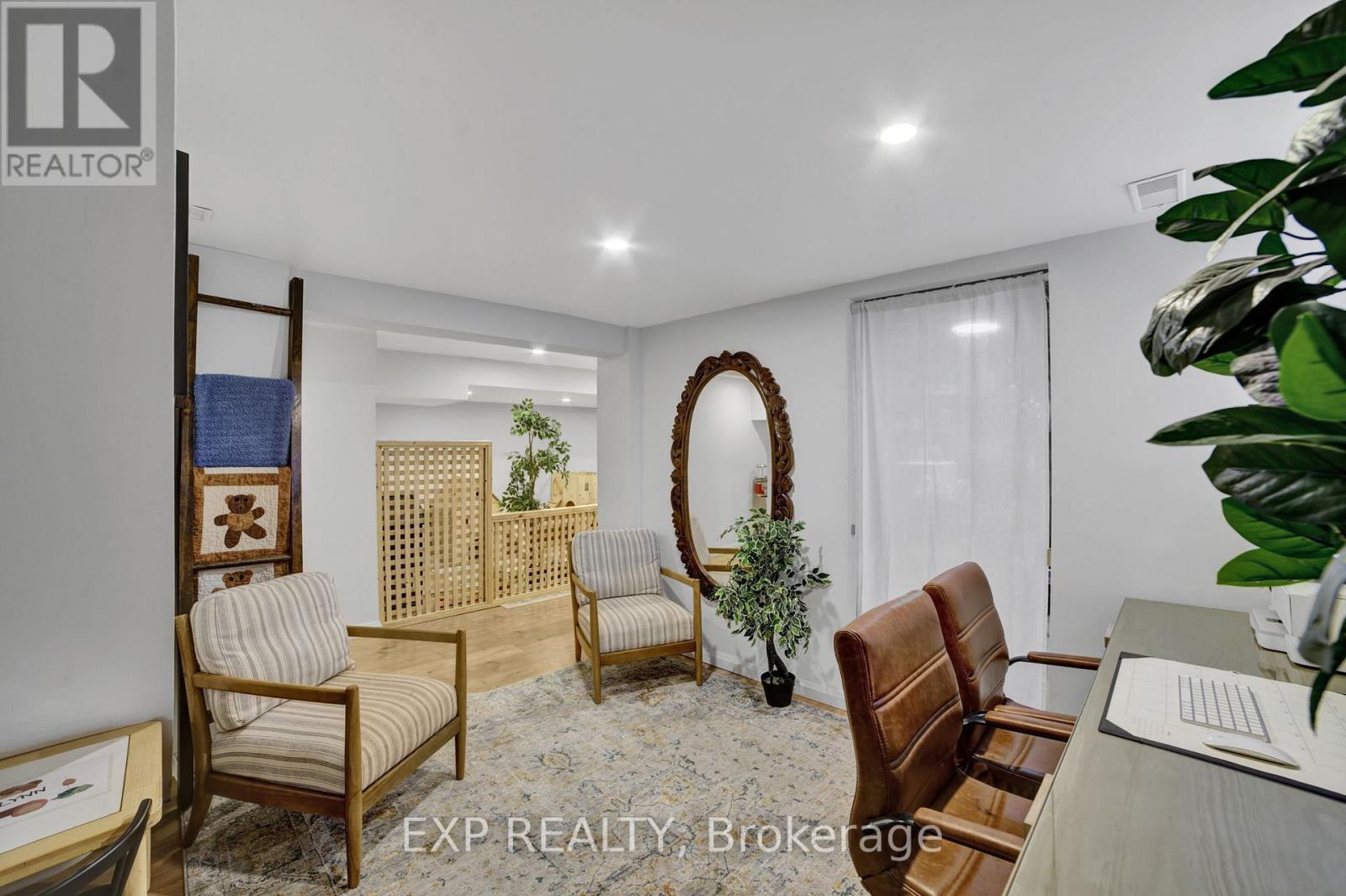 271 Linden Avenue, Burlington, Ontario  L7L 2P4 - Photo 26 - W12762374