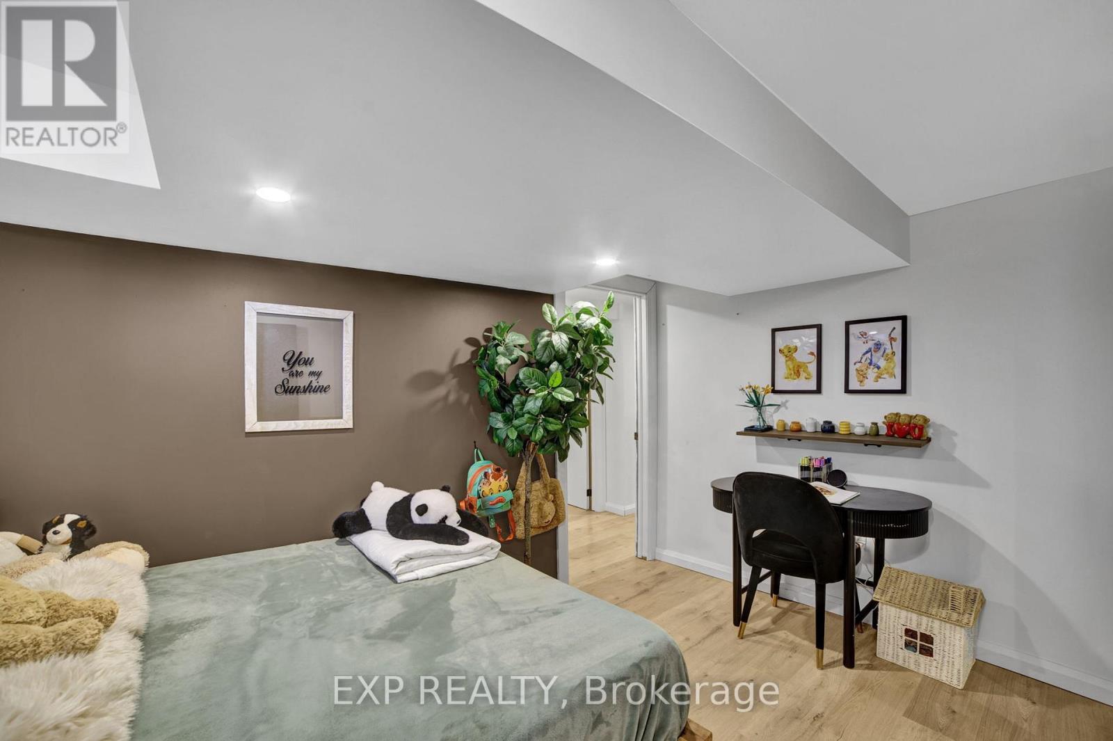 271 Linden Avenue, Burlington, Ontario  L7L 2P4 - Photo 33 - W12762374