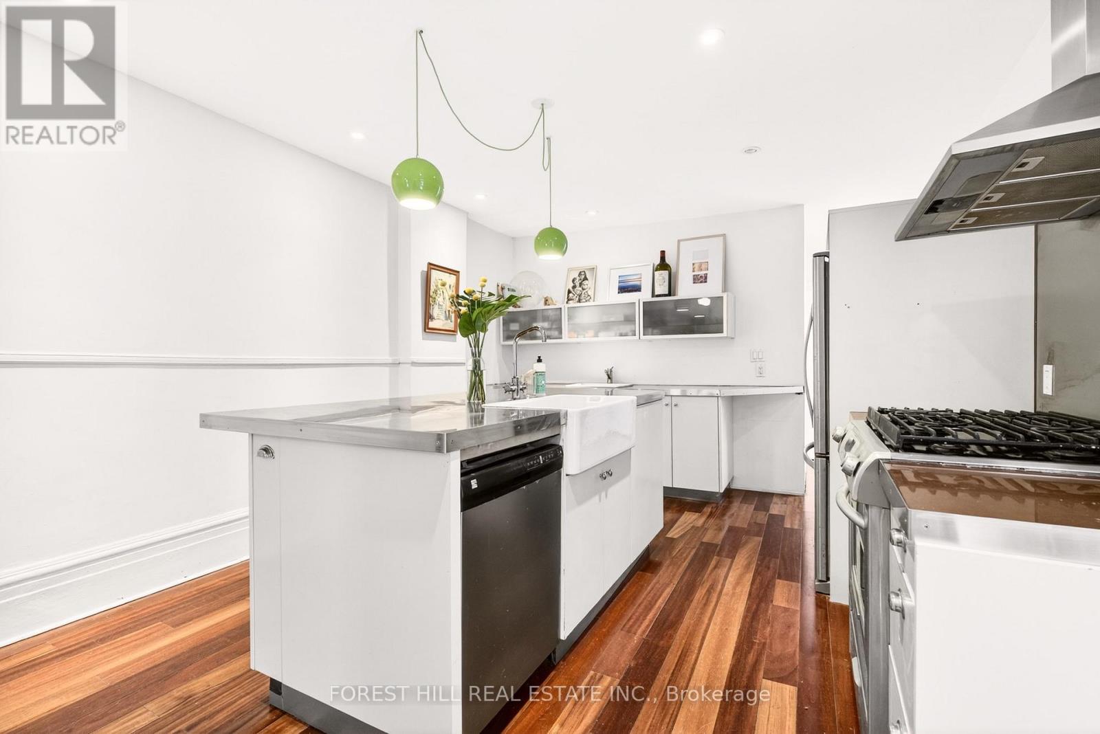 46 Phoebe Street, Toronto, Ontario  M5T 1A9 - Photo 15 - C12806140