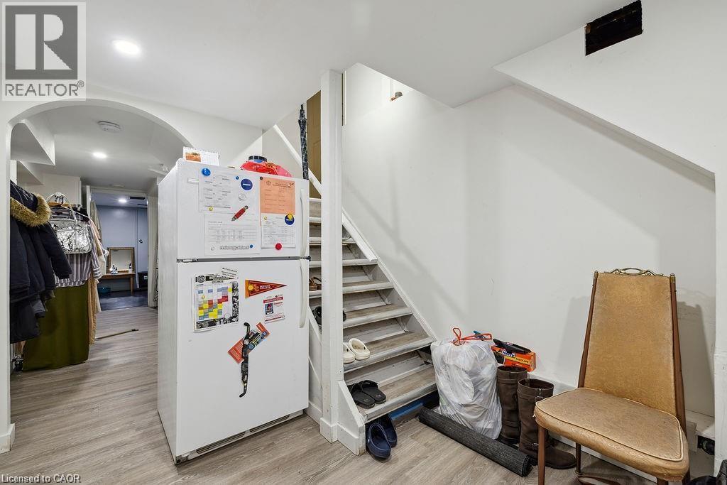 201 East 23rd. Street, Hamilton, Ontario  L8V 2X2 - Photo 7 - 40806691