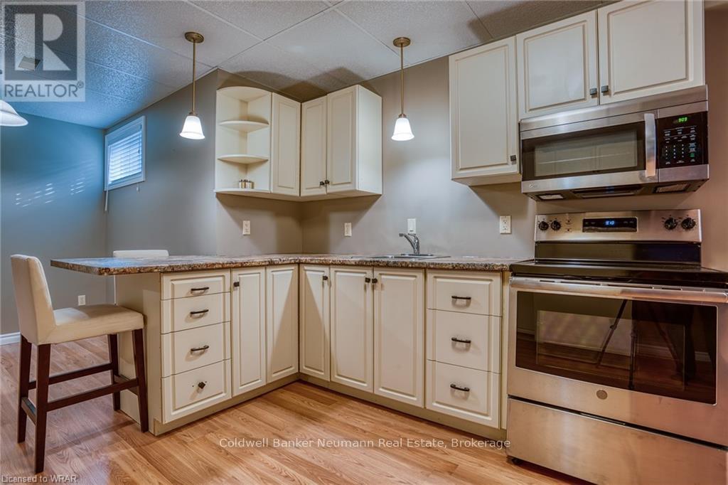 LOWER - 19 PEACHTREE CRESCENT, guelph (willow west/sugarbush/west acres), Ontario