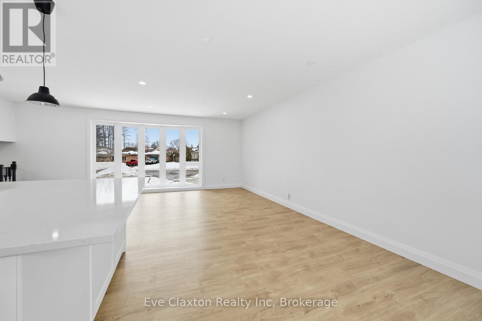 50 Sherwood Forest Trail, Welland, Ontario  L3C 5X6 - Photo 18 - X12807560