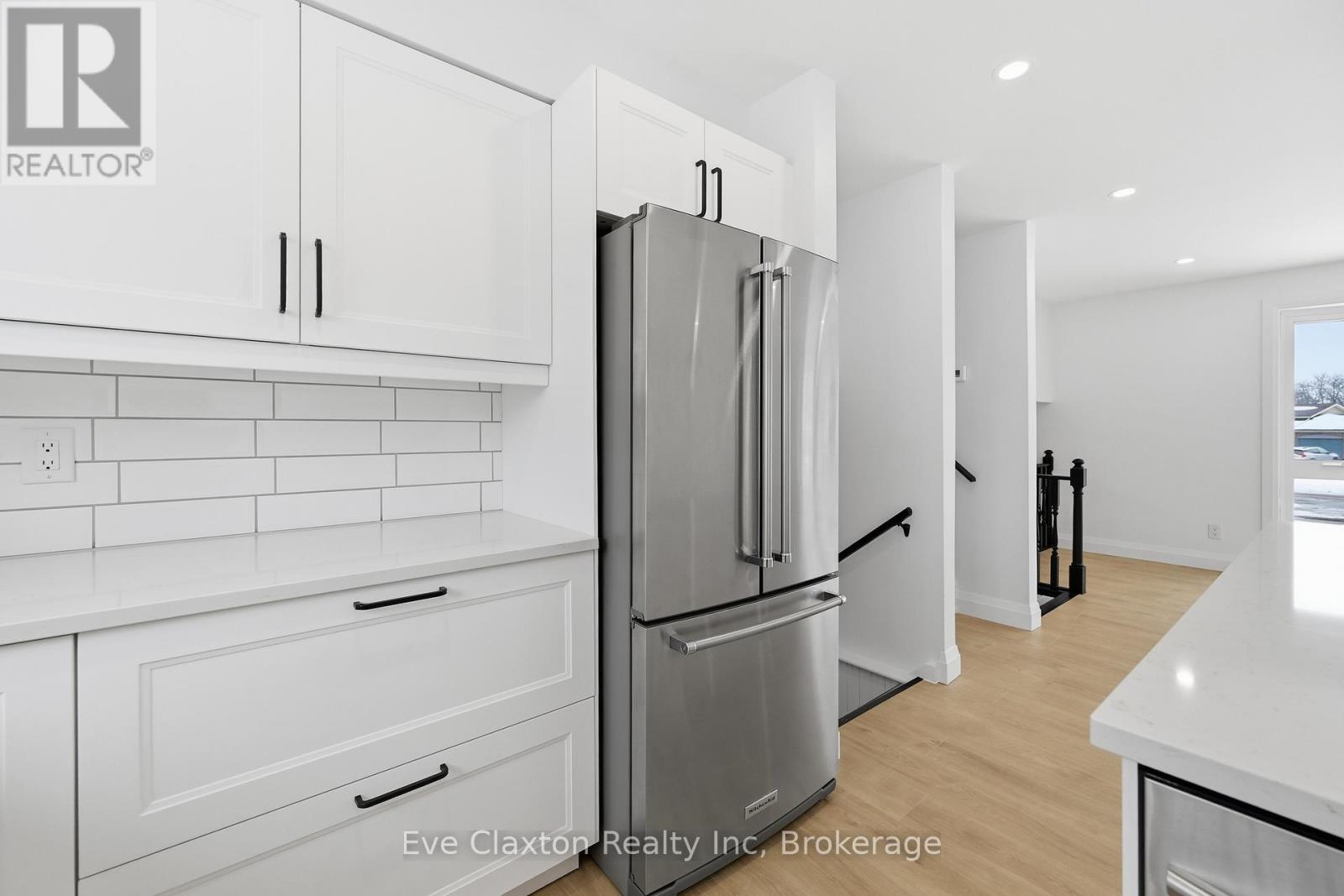 50 Sherwood Forest Trail, Welland, Ontario  L3C 5X6 - Photo 23 - X12807560