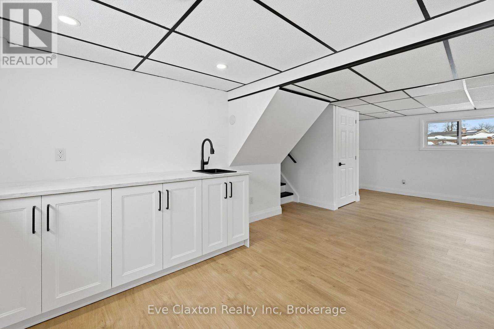 50 Sherwood Forest Trail, Welland, Ontario  L3C 5X6 - Photo 41 - X12807560