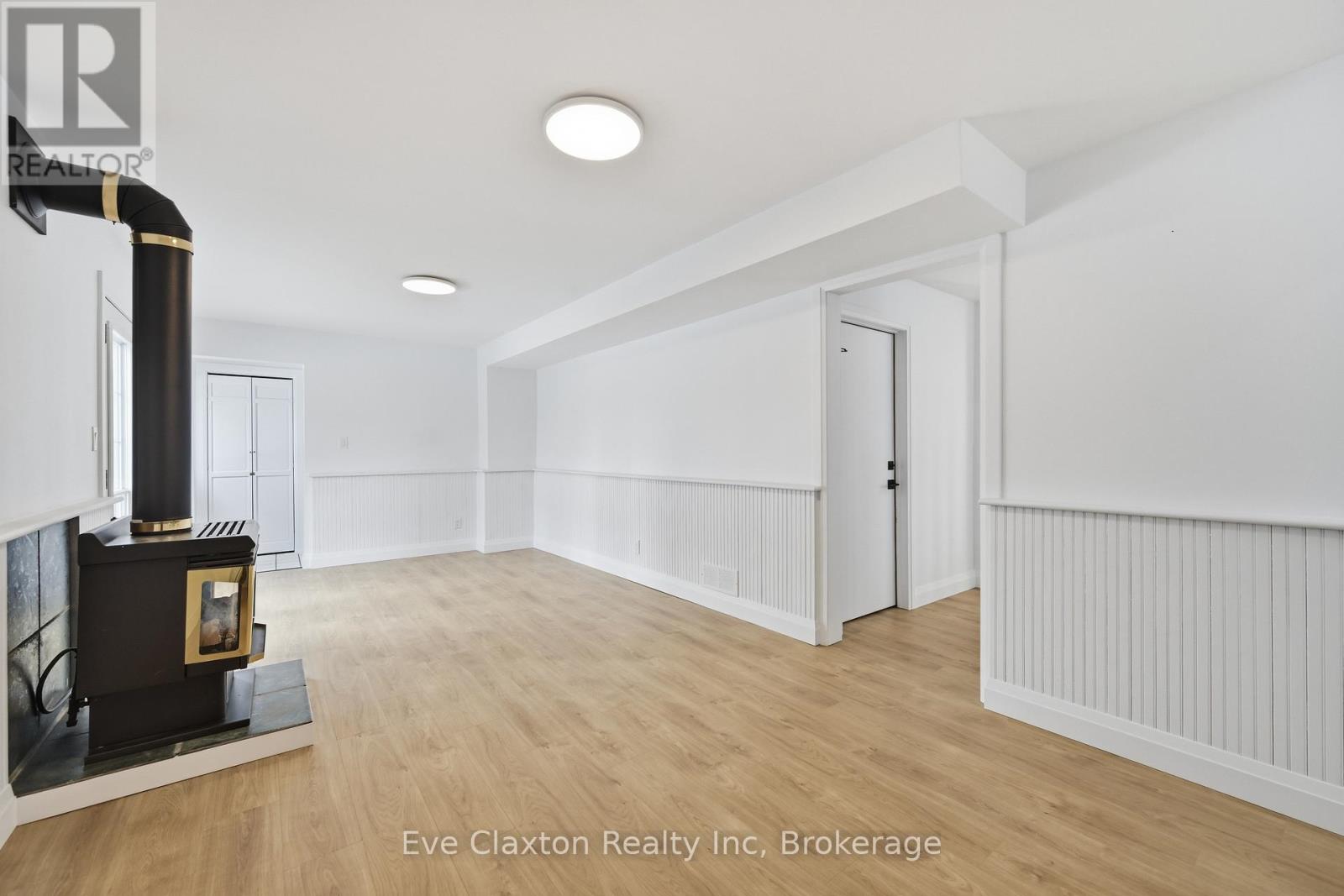 50 Sherwood Forest Trail, Welland, Ontario  L3C 5X6 - Photo 7 - X12807560