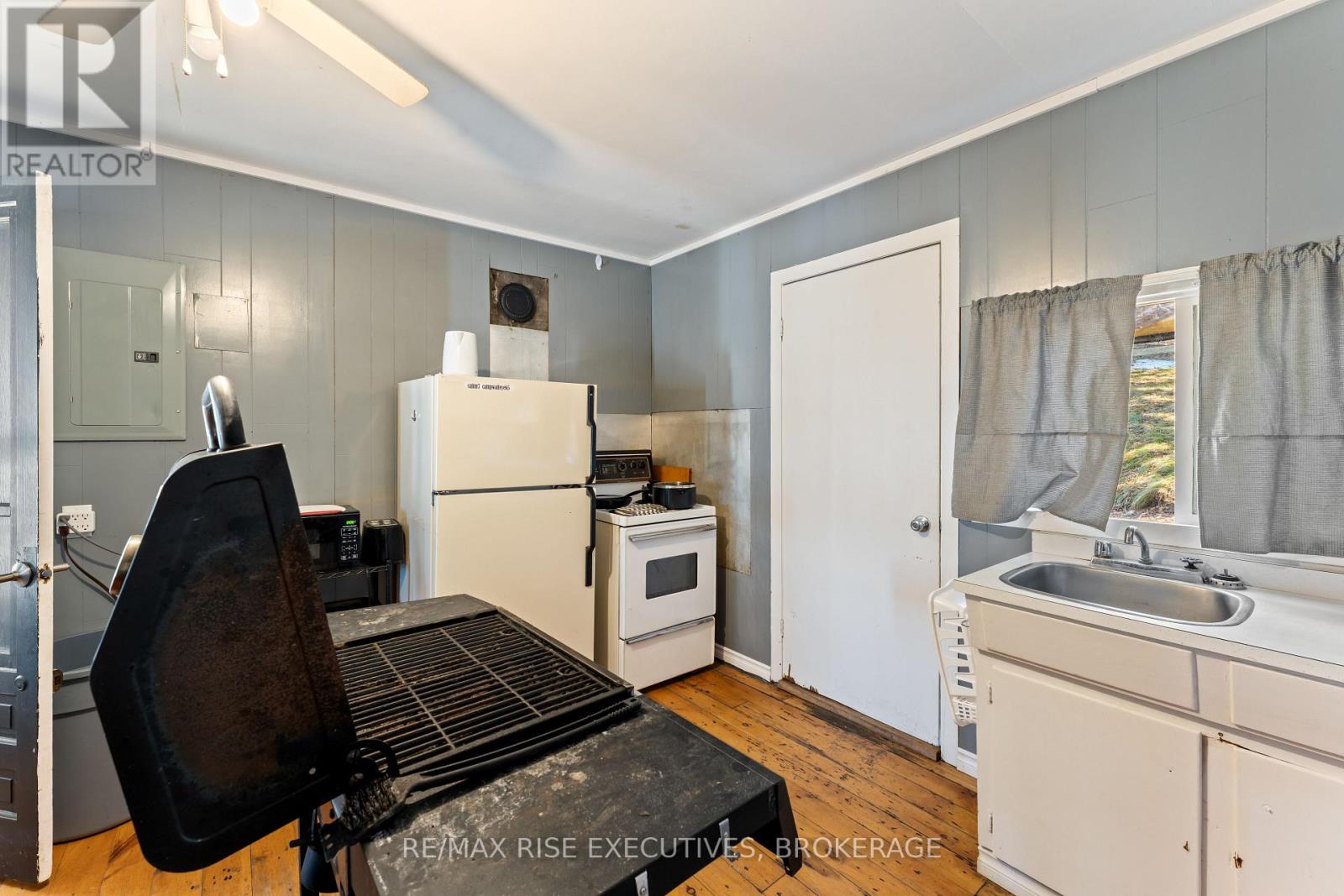 1264 Cox Road, Frontenac (Frontenac Centre), Ontario  K0H 1B0 - Photo 21 - X12807620