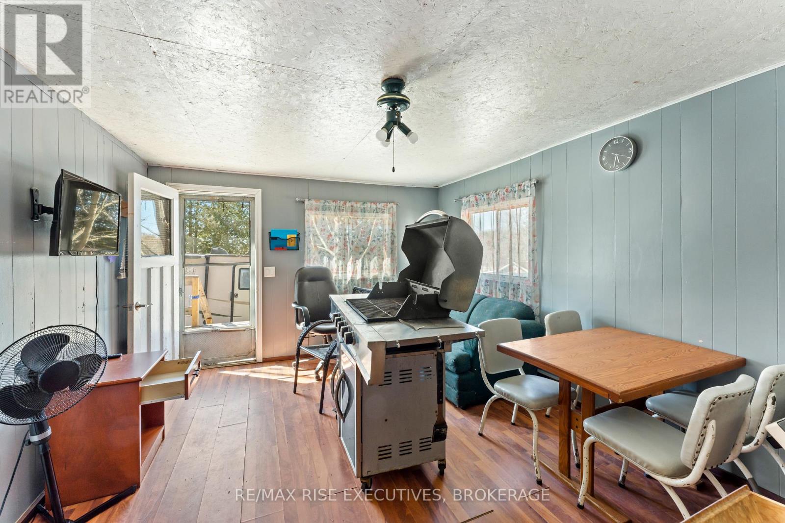 1264 Cox Road, Frontenac (Frontenac Centre), Ontario  K0H 1B0 - Photo 28 - X12807620