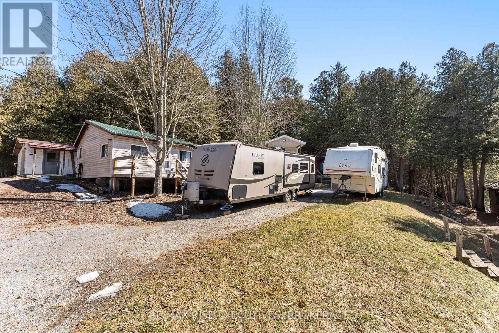 1264 Cox Road, Frontenac (Frontenac Centre), Ontario  K0H 1B0 - Photo 29 - X12807620