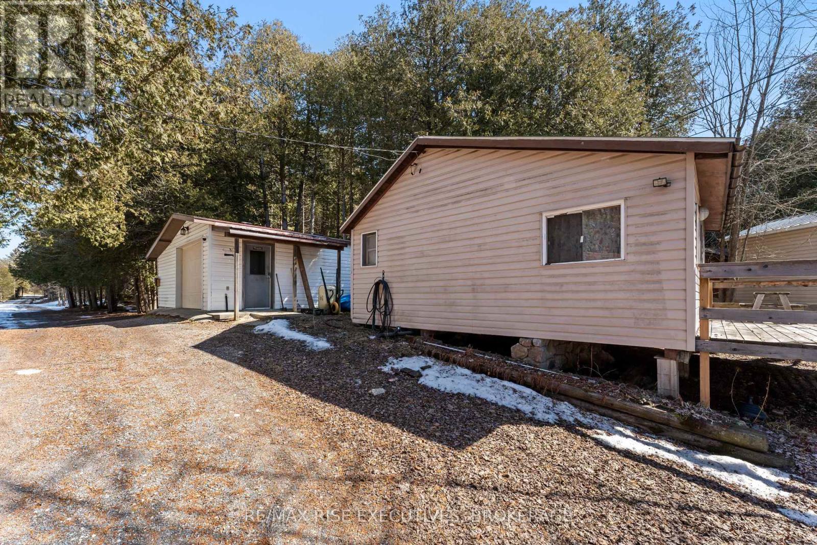 1264 Cox Road, Frontenac (Frontenac Centre), Ontario  K0H 1B0 - Photo 30 - X12807620