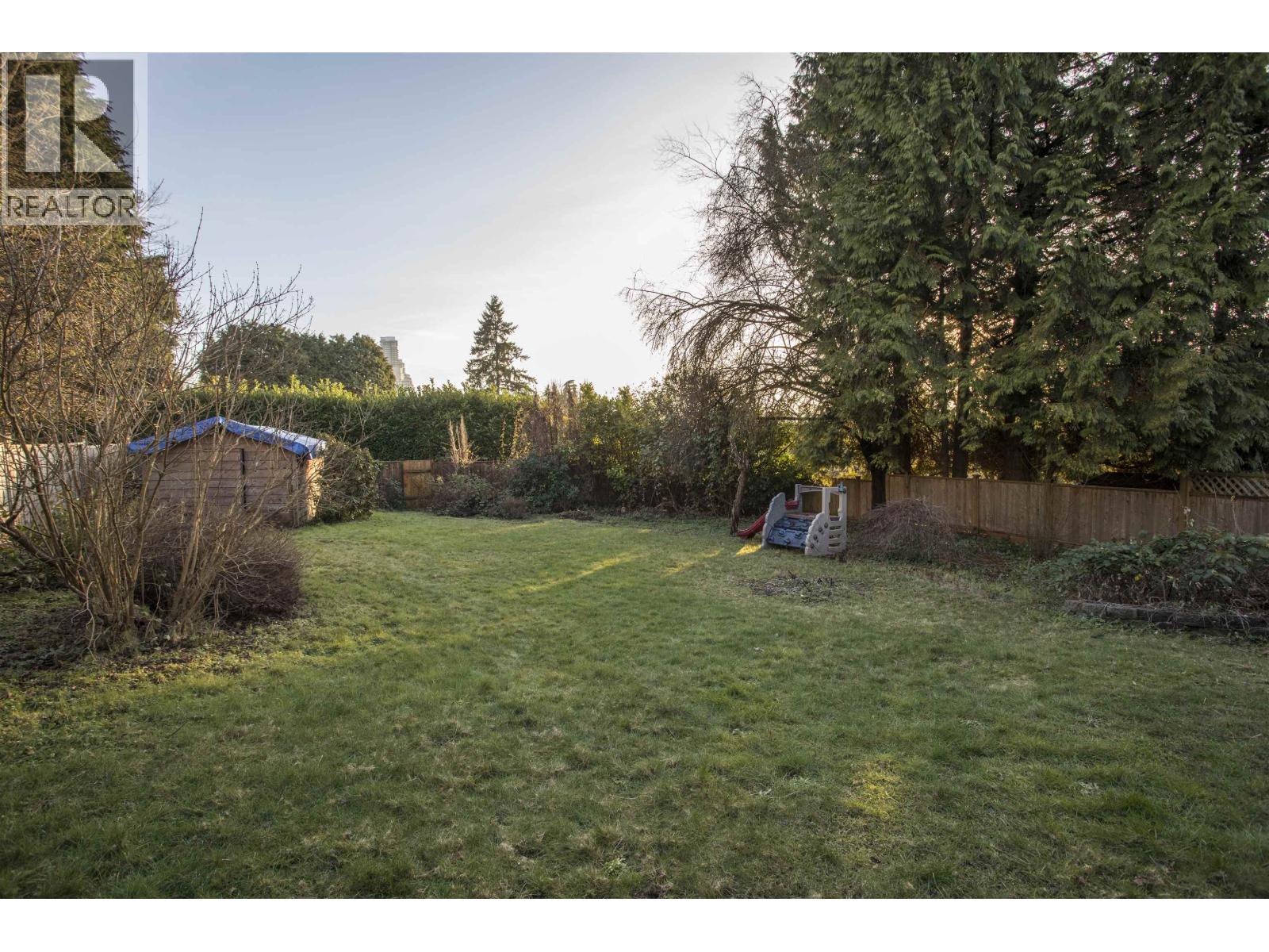 9890 Lyndhurst Street, Burnaby, British Columbia  V3J 1G1 - Photo 36 - R3083766