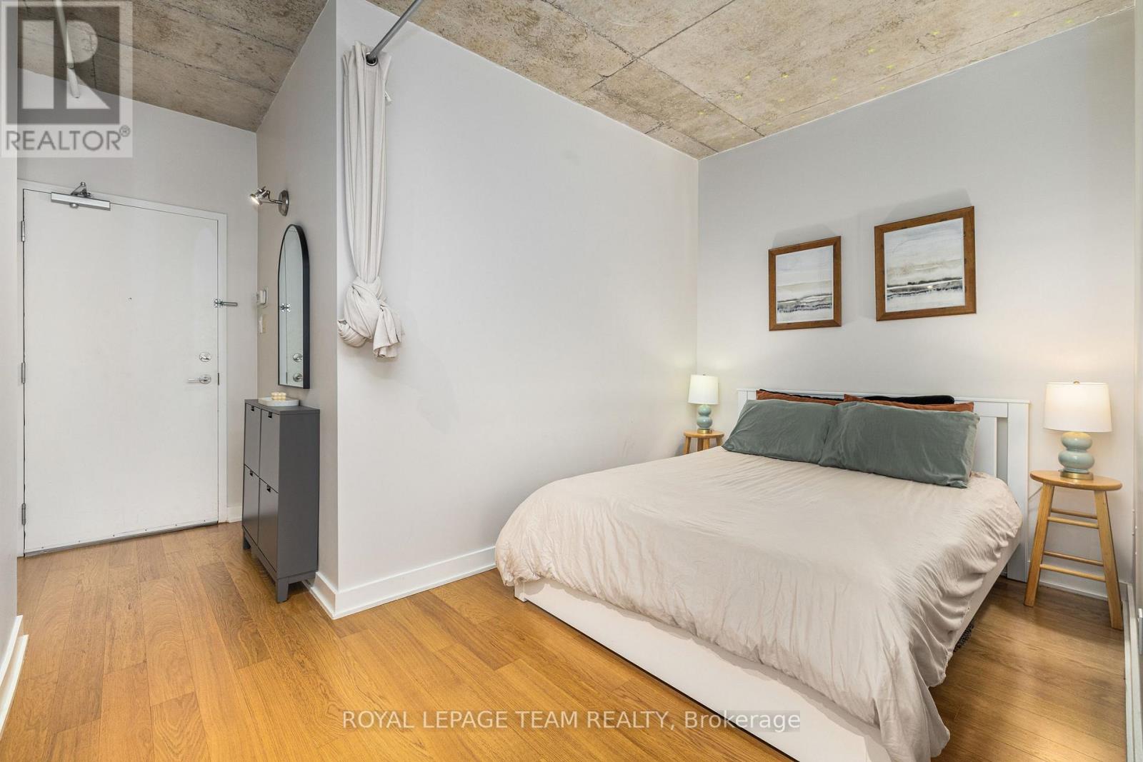 608 - 354 Gladstone Avenue, Ottawa, Ontario  K2P 0R4 - Photo 4 - X12807578