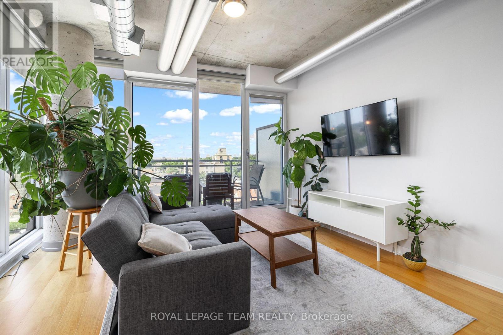 608 - 354 Gladstone Avenue, Ottawa, Ontario  K2P 0R4 - Photo 8 - X12807578