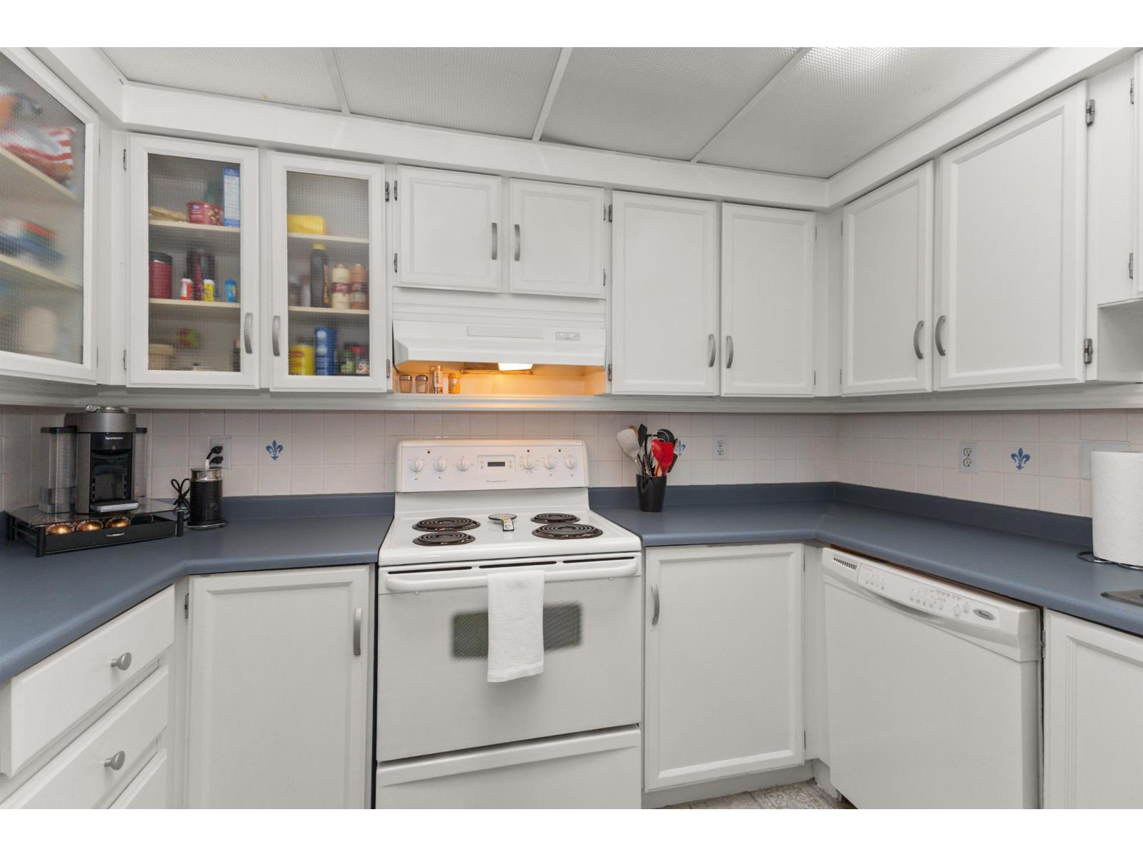 302 32098 George Ferguson Way, Abbotsford, British Columbia  V2T 2K6 - Photo 19 - R3092036