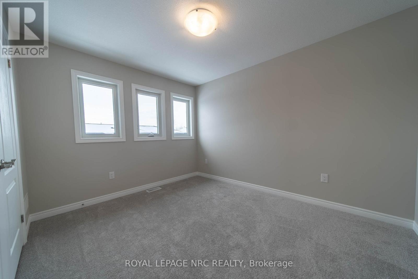 91 Willson Drive, Thorold, Ontario  L2V 0M4 - Photo 18 - X12807554