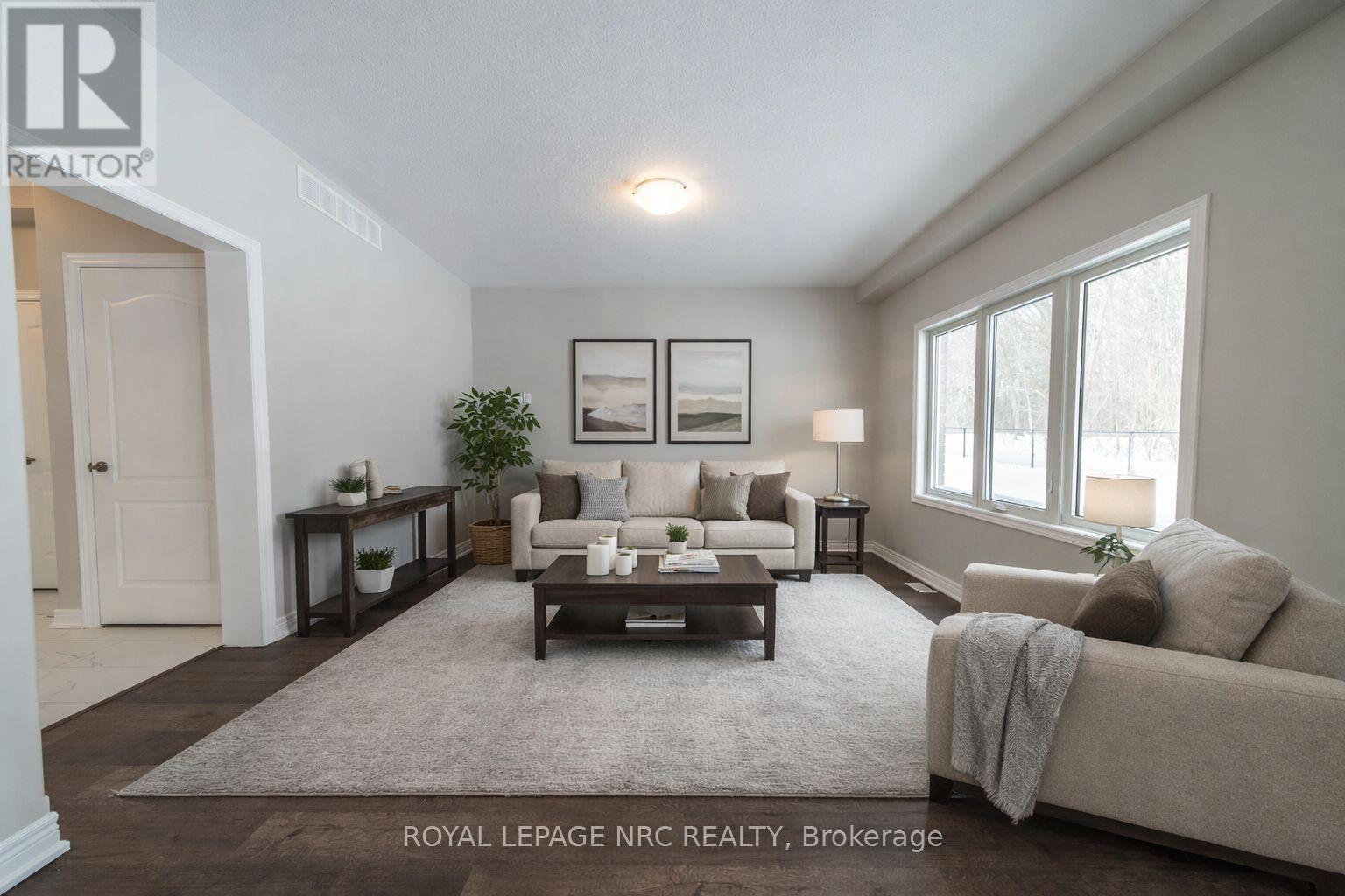 91 Willson Drive, Thorold, Ontario  L2V 0M4 - Photo 5 - X12807554