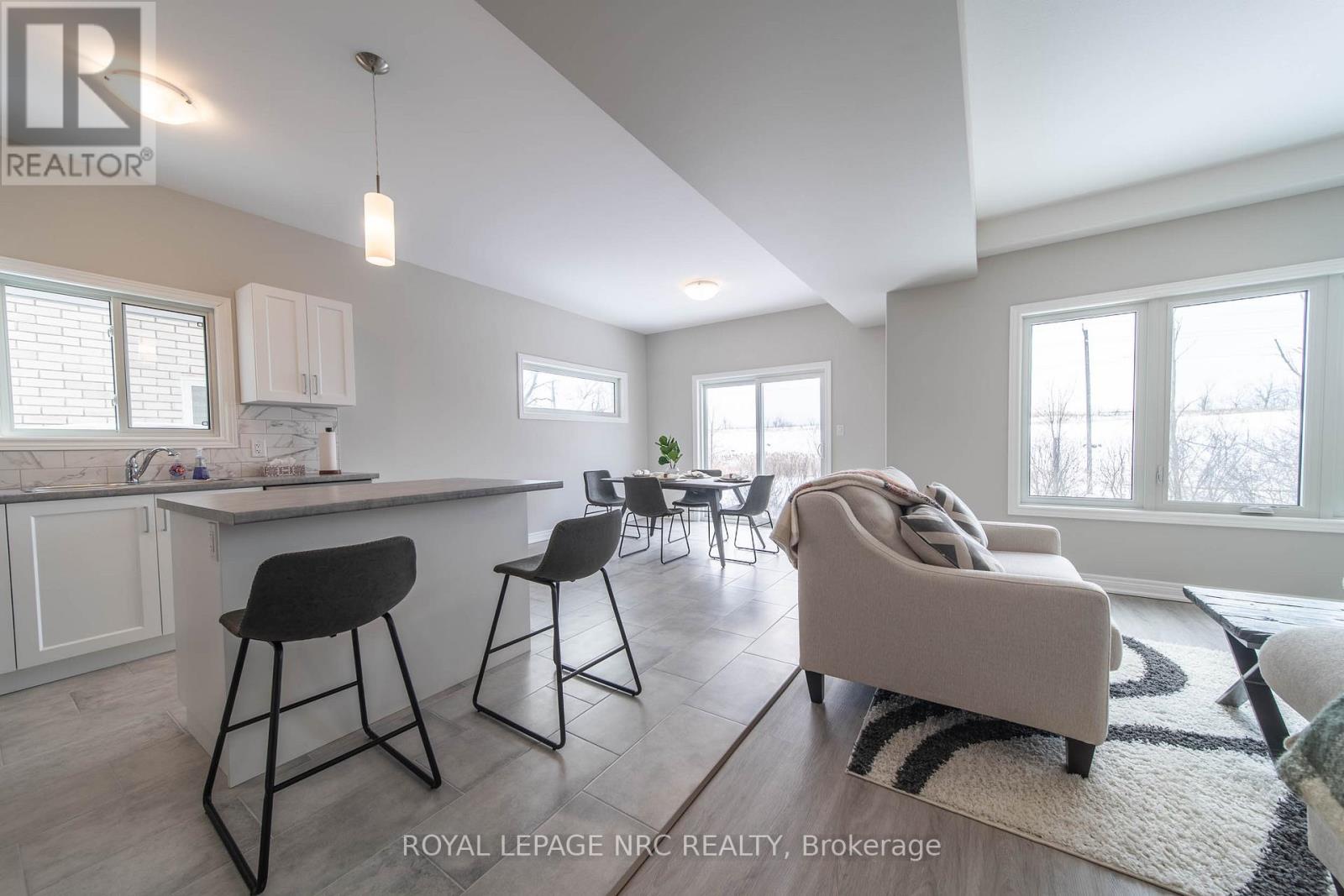 56 Willson Drive, Thorold, Ontario  L2V 0M4 - Photo 10 - X12807558