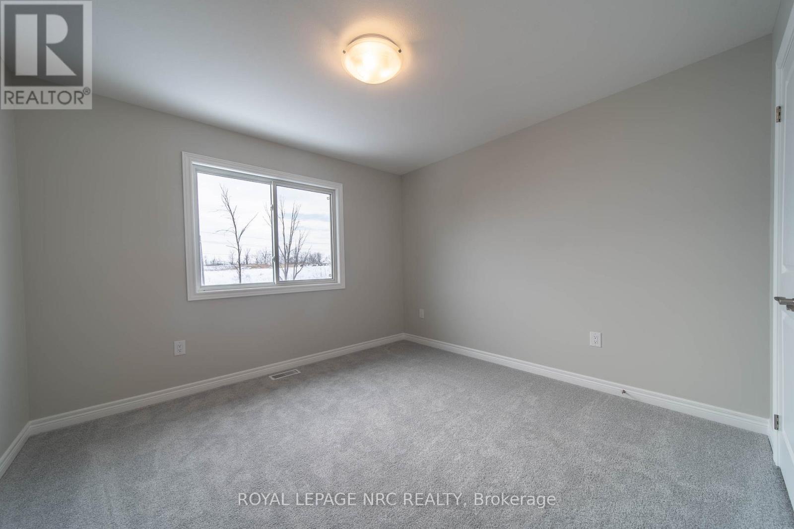 56 Willson Drive, Thorold, Ontario  L2V 0M4 - Photo 18 - X12807558