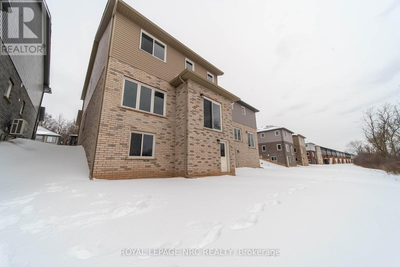 56 Willson Drive, Thorold, Ontario  L2V 0M4 - Photo 25 - X12807558