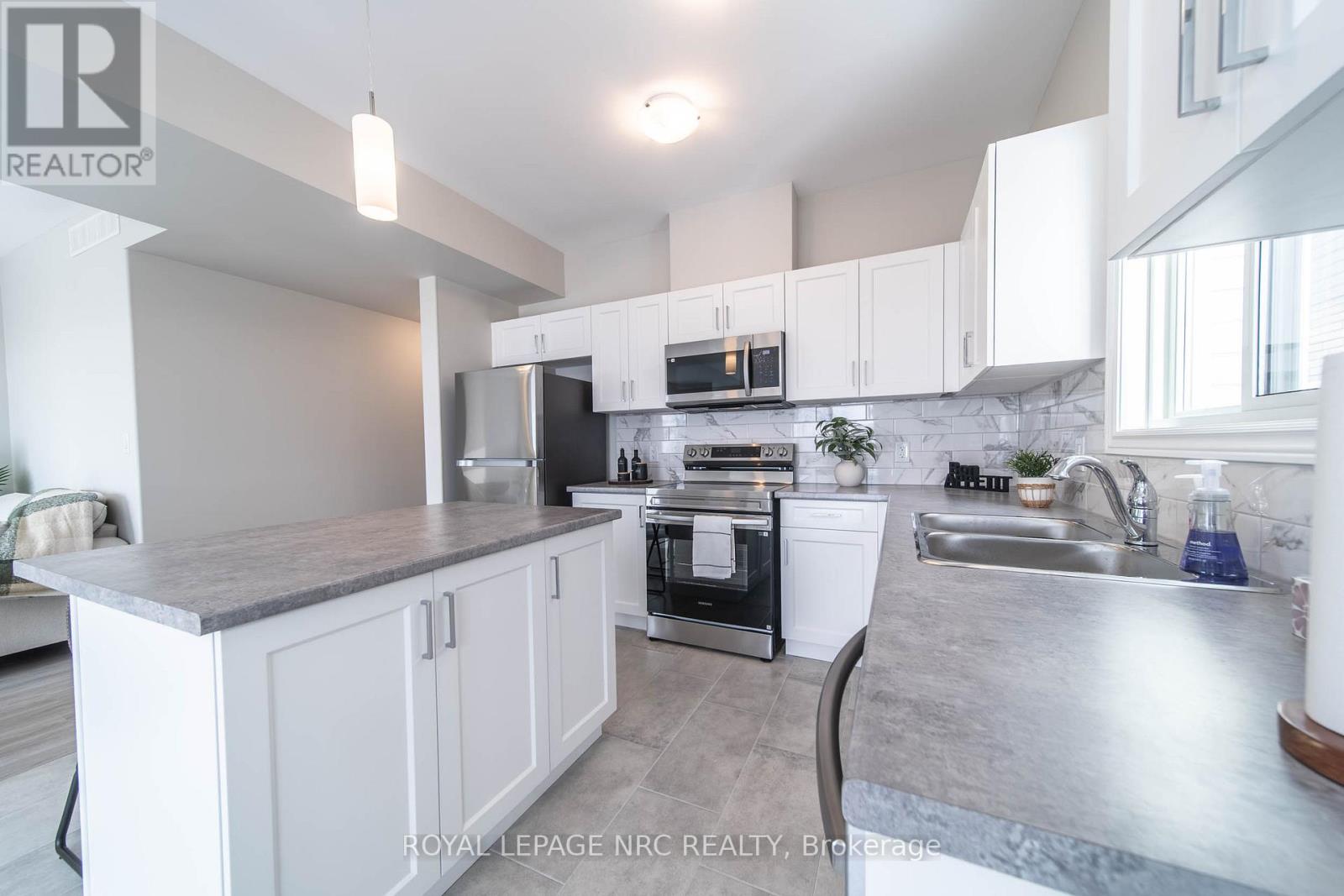 56 Willson Drive, Thorold, Ontario  L2V 0M4 - Photo 6 - X12807558