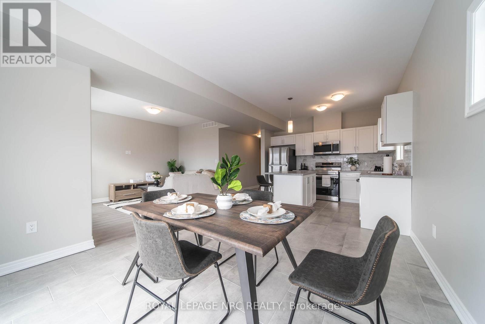 56 Willson Drive, Thorold, Ontario  L2V 0M4 - Photo 7 - X12807558