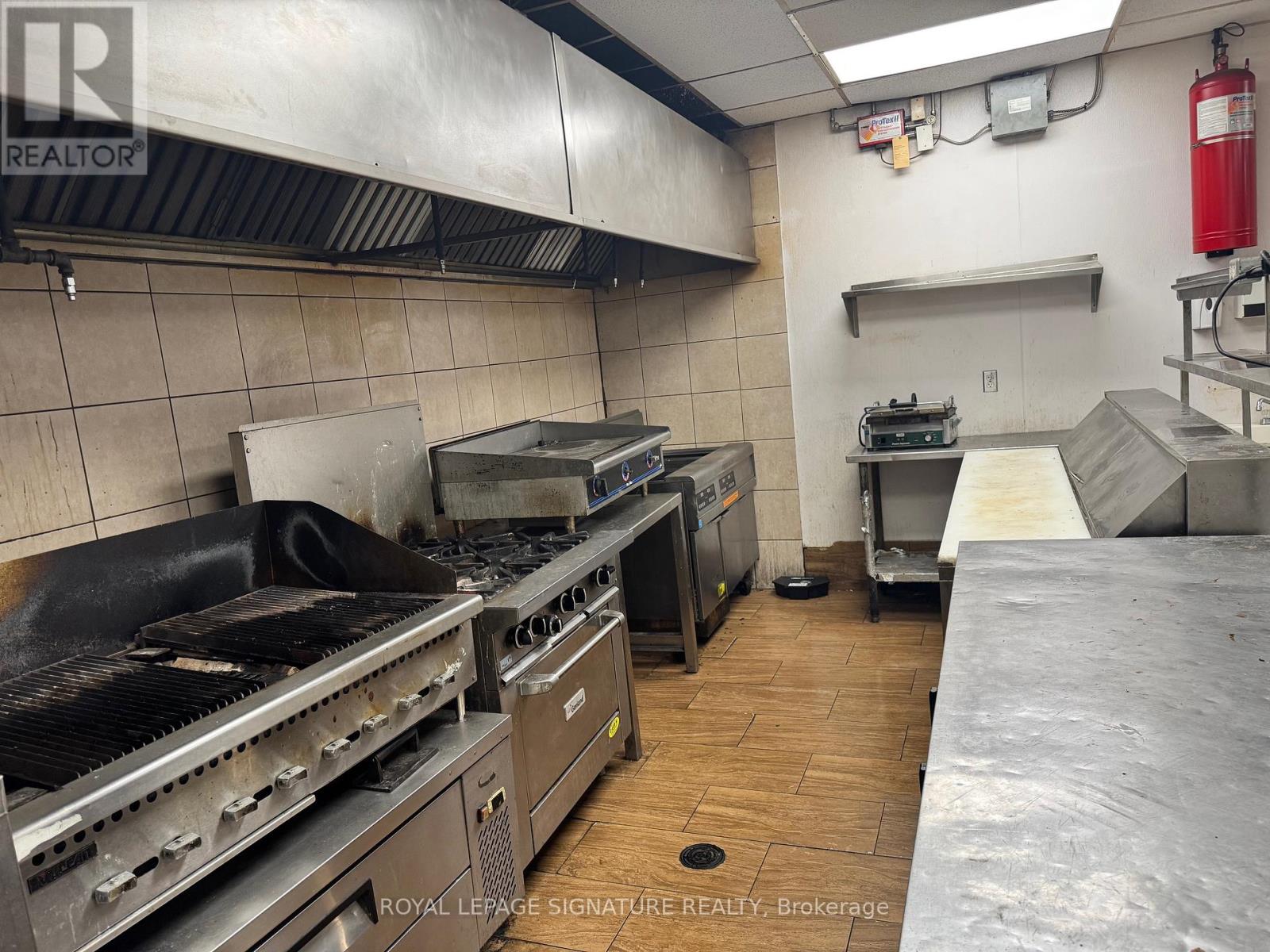 803 Dundas Street E, Mississauga, Ontario  L4Y 2B7 - Photo 13 - W12788856