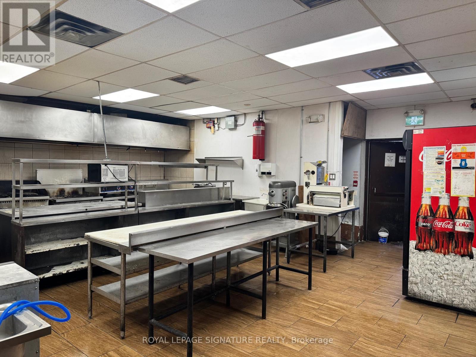 803 Dundas Street E, Mississauga, Ontario  L4Y 2B7 - Photo 15 - W12788856