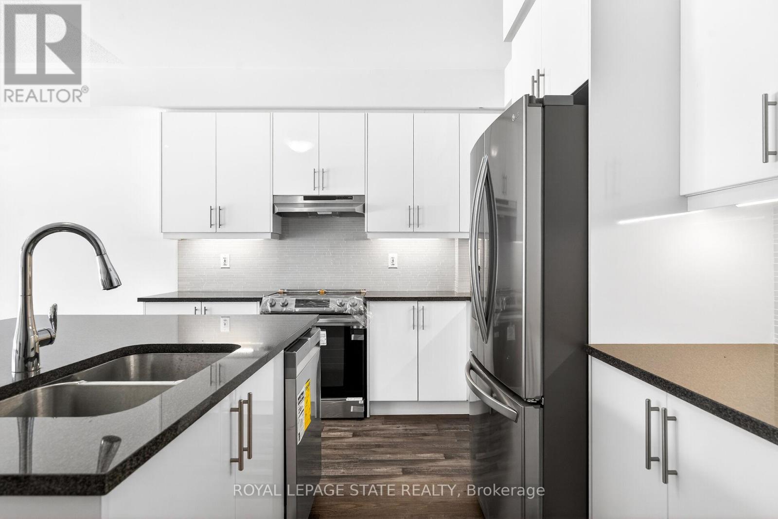 33 Admiral Road, Welland, Ontario  L3B 0H4 - Photo 4 - X12799926