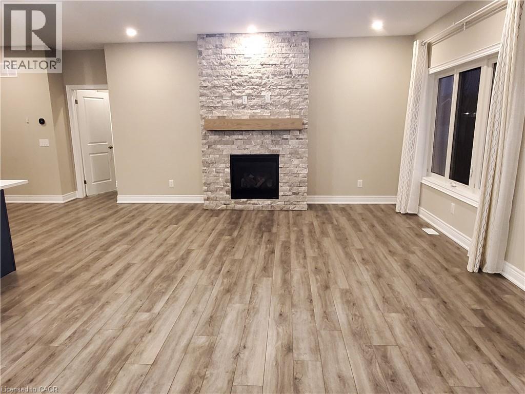 2849 Arrowsmith Court, Fort Erie, Ontario  L0S 1S0 - Photo 16 - 40806563