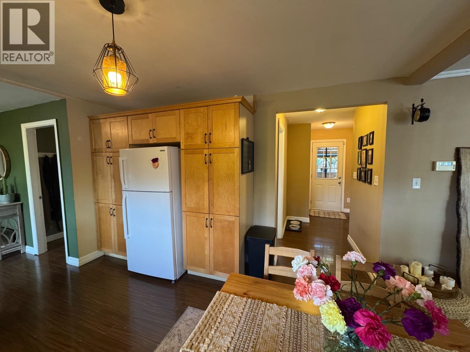 20624 Westfield Avenue, Maple Ridge, British Columbia  V2X 1L6 - Photo 6 - R3092063