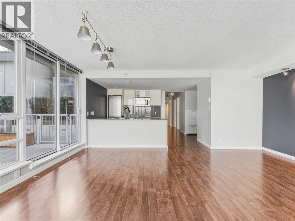 318 788 Hamilton Street, Vancouver, British Columbia  V6B 0E9 - Photo 2 - R3092080