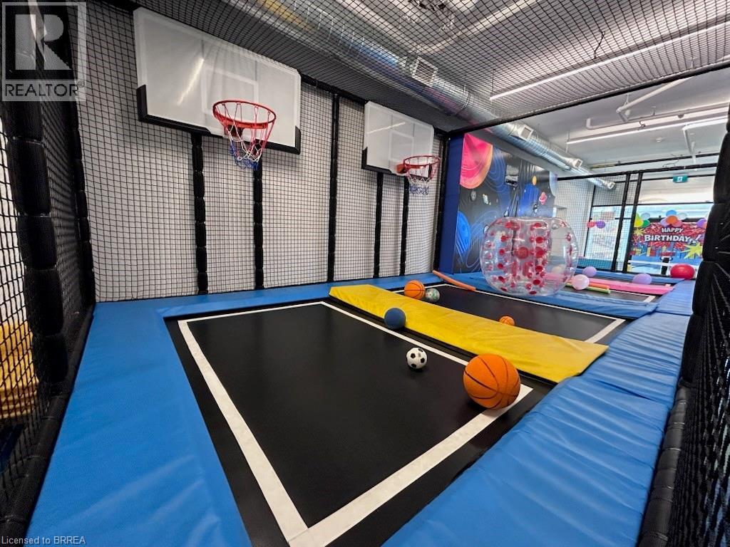 11 QUEEN Street, brantford, Ontario