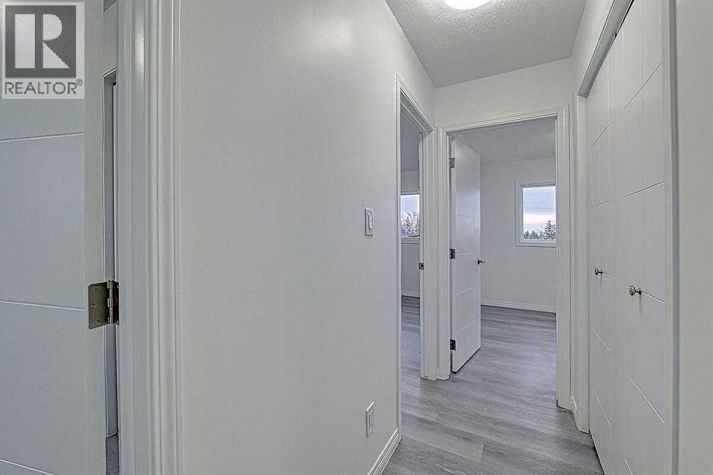 404 Pinehill Road Ne, Calgary, Alberta  T1Y 2M6 - Photo 11 - A2287650