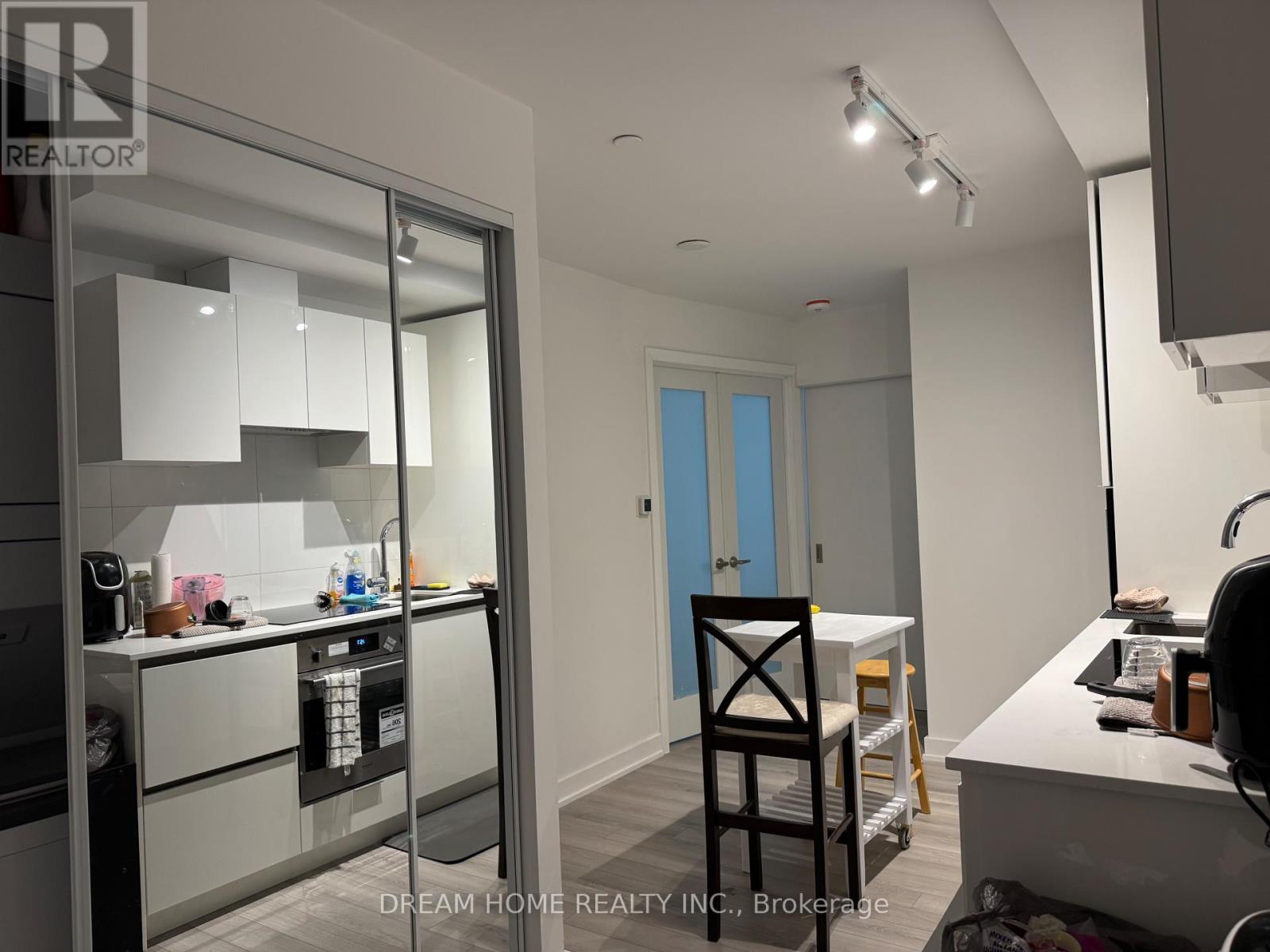 1226 - 230 Simcoe Street, Toronto, Ontario  M5T 1T4 - Photo 6 - C12807572