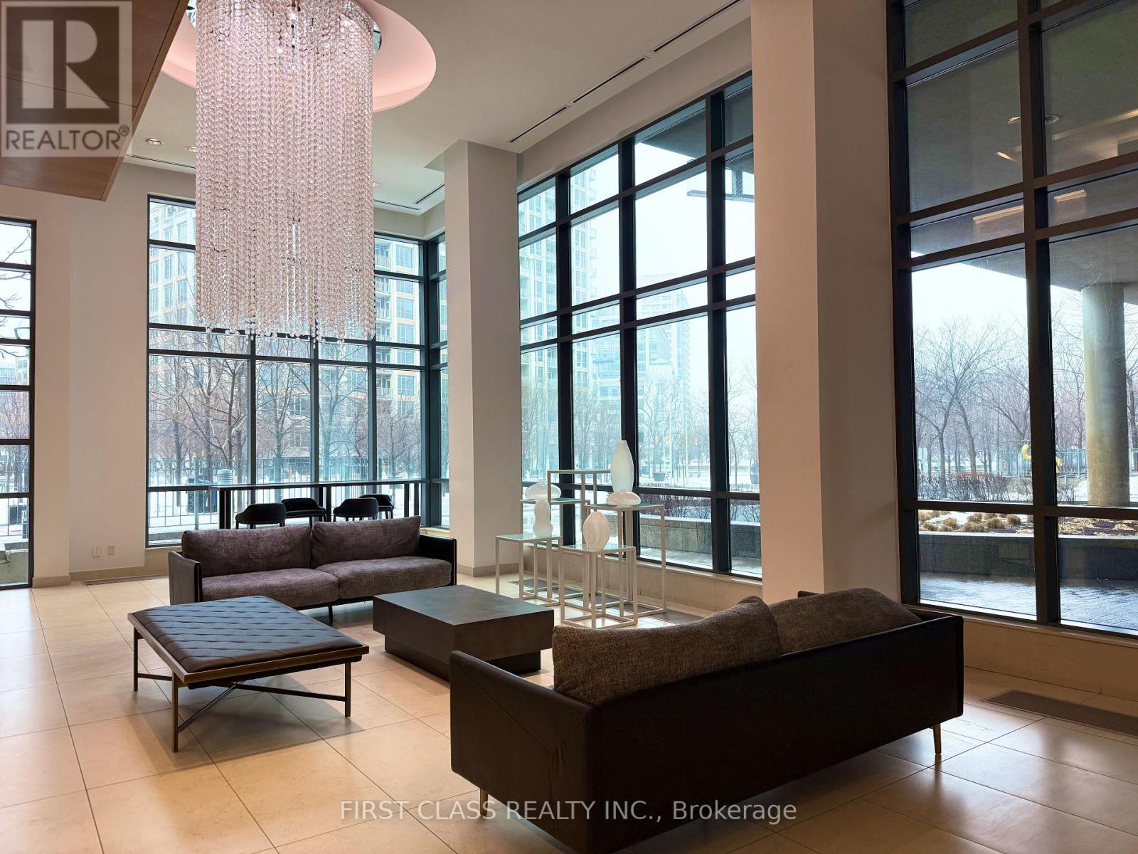 2305 - 215 Fort York Boulevard, Toronto, Ontario  M5V 4A2 - Photo 2 - C12807586