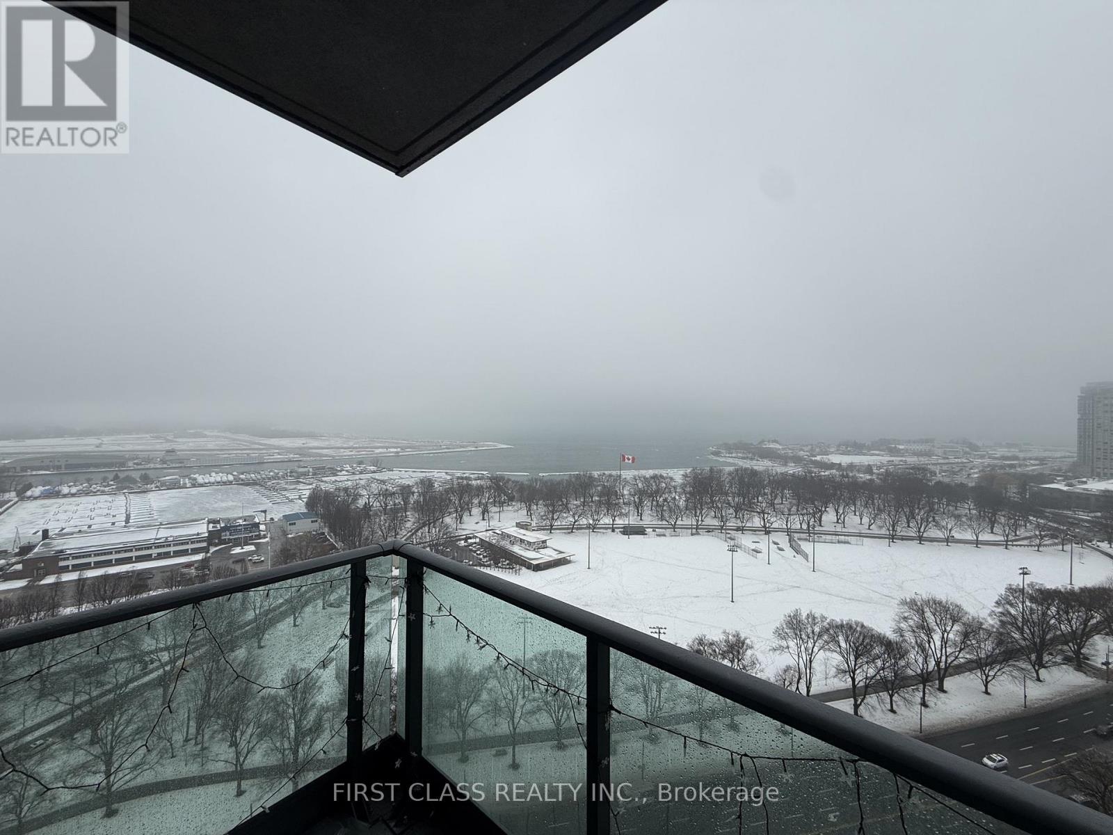 2305 - 215 Fort York Boulevard, Toronto, Ontario  M5V 4A2 - Photo 9 - C12807586