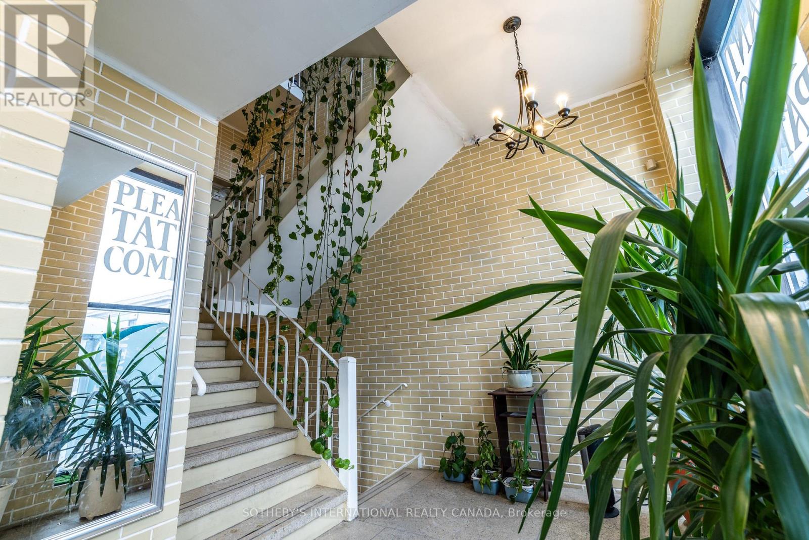 3310 Yonge Street, Toronto, Ontario  M4N 2N4 - Photo 14 - C12807614