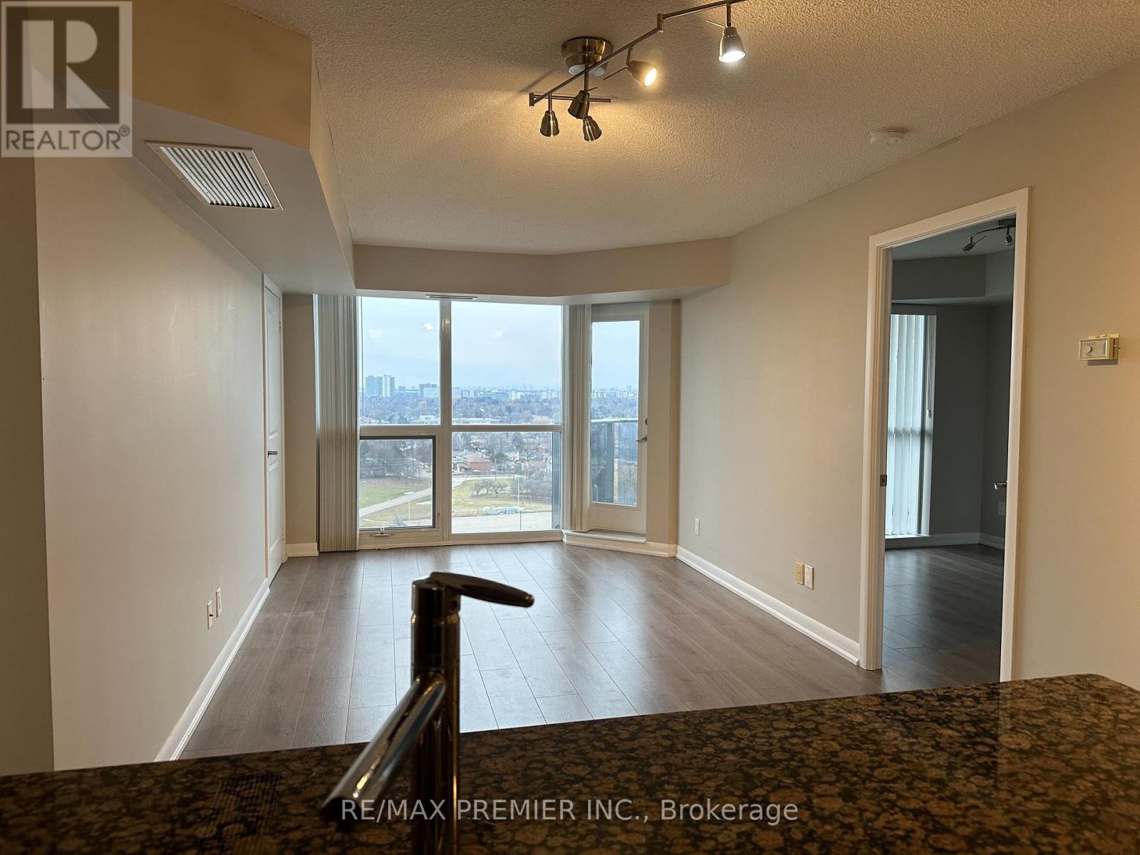 1808 - 5793 Yonge Street, Toronto, Ontario  M2M 0A9 - Photo 16 - C12807628